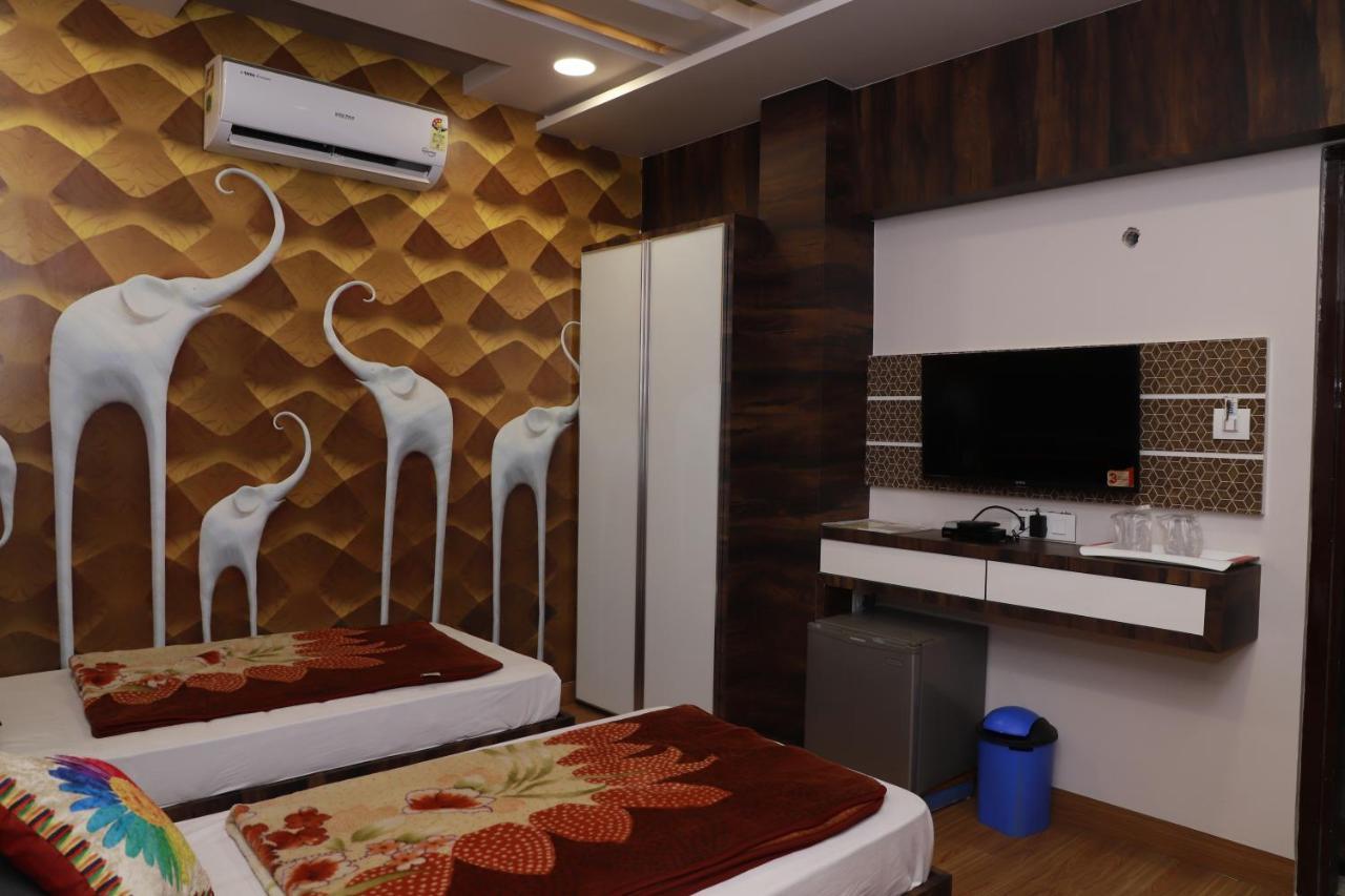 Hotel Darshan Amreli Luaran gambar