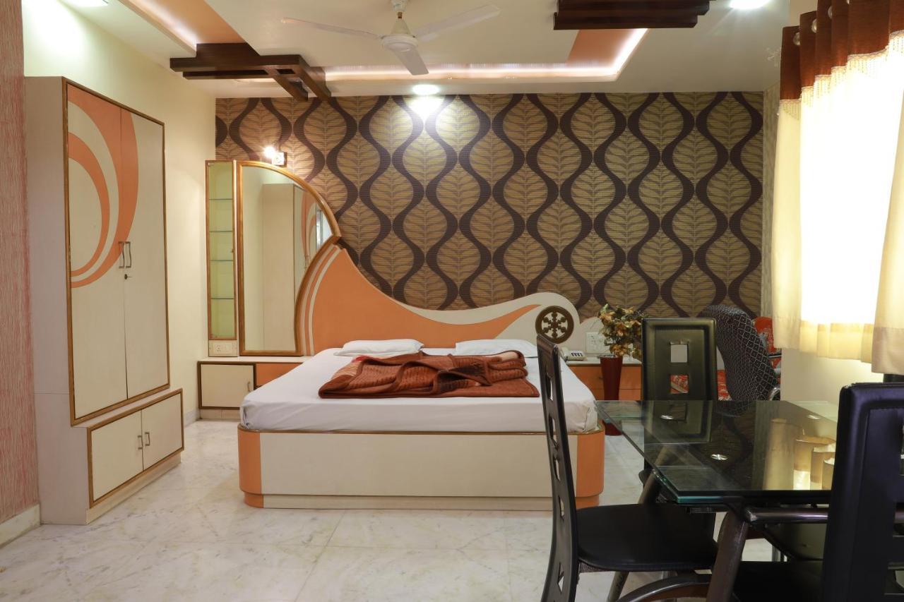 Hotel Darshan Amreli Luaran gambar