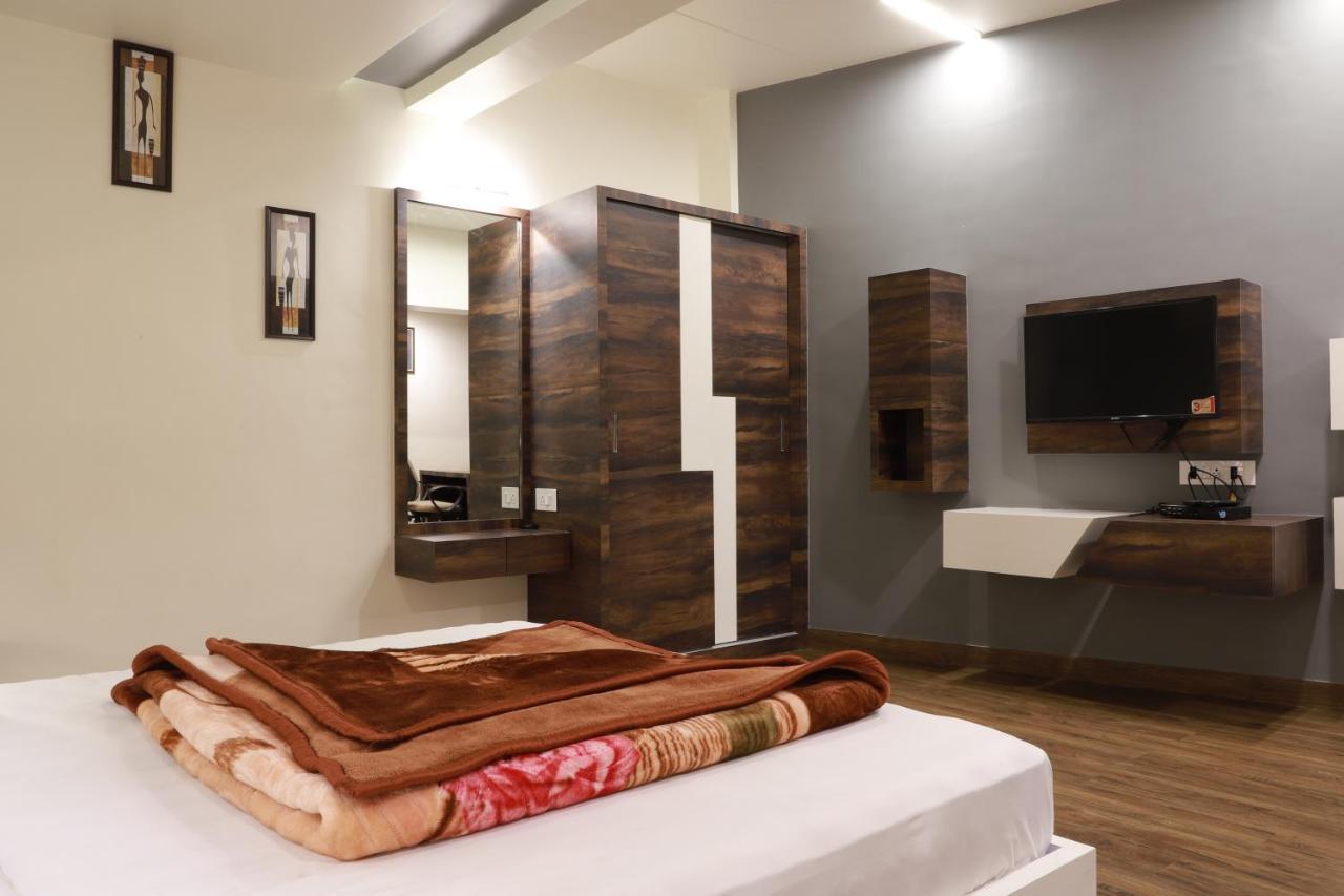 Hotel Darshan Amreli Luaran gambar