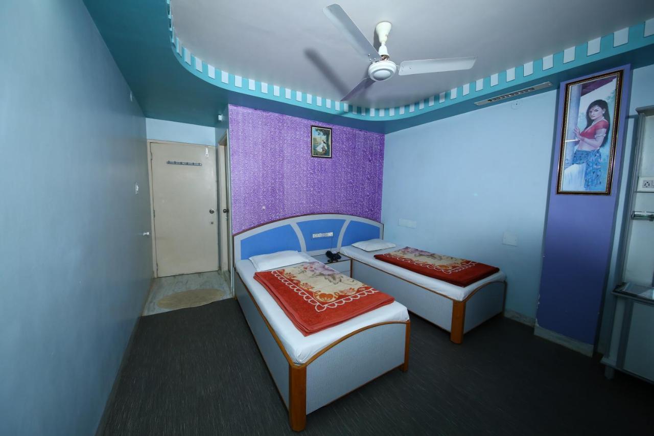 Hotel Darshan Amreli Luaran gambar
