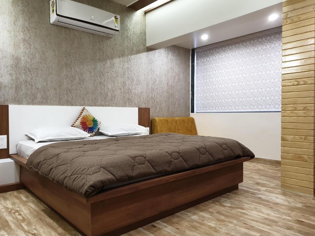 Hotel Darshan Amreli Luaran gambar