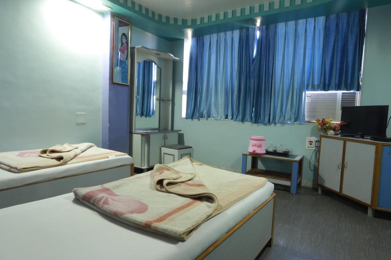 Hotel Darshan Amreli Luaran gambar