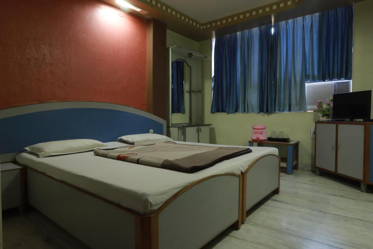 Hotel Darshan Amreli Luaran gambar