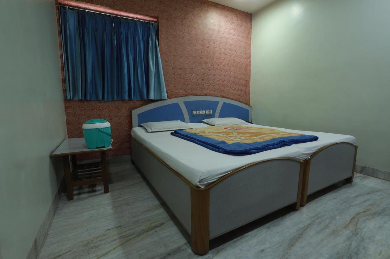 Hotel Darshan Amreli Luaran gambar